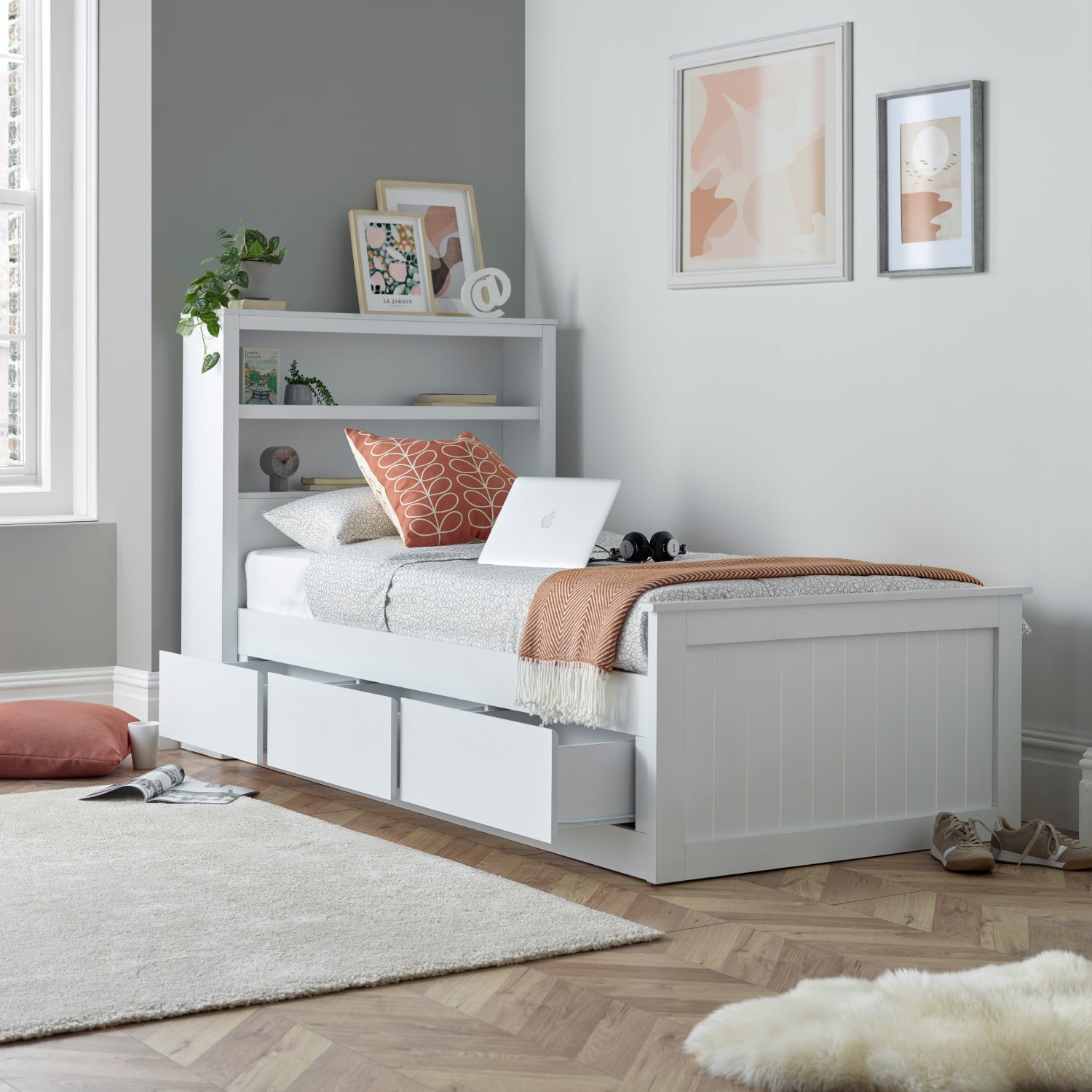 Enzo White Wooden 3 Drawer Storage Bed