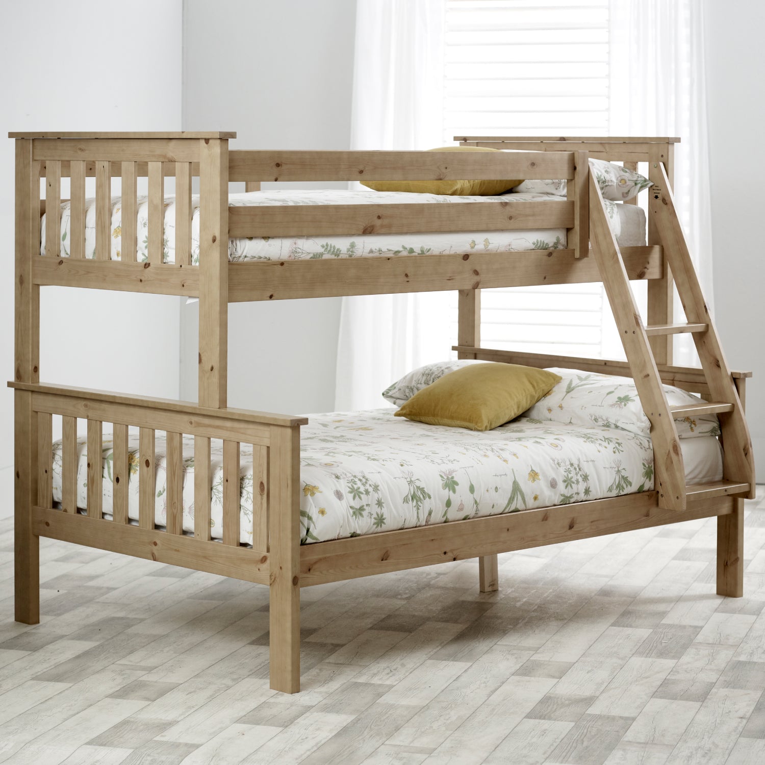 Carra Pine Triple Sleeper