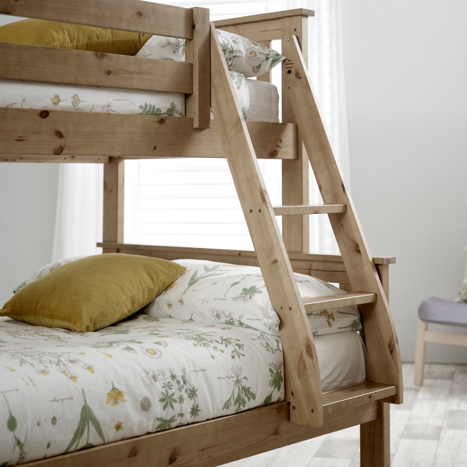 Carra Pine Triple Sleeper