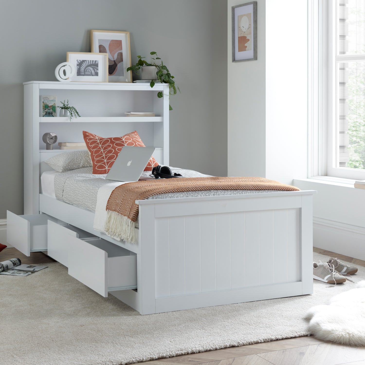 Enzo White Wooden 3 Drawer Storage Bed