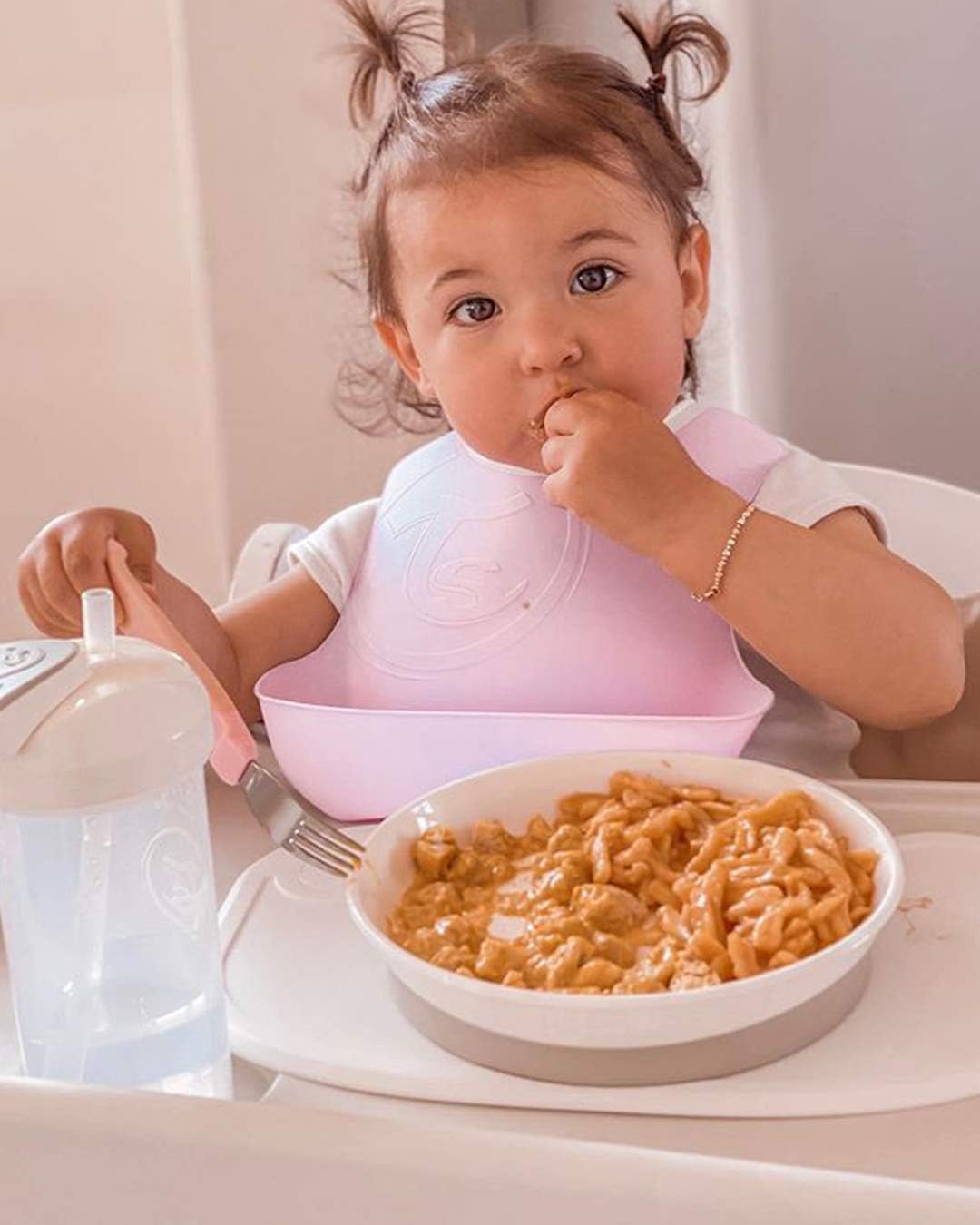 Twistshake 2X Baby Bibs with Crumb Tray, Waterproof, 4+ Months, Pastel Pink/Pastel Purple - Infinity Market